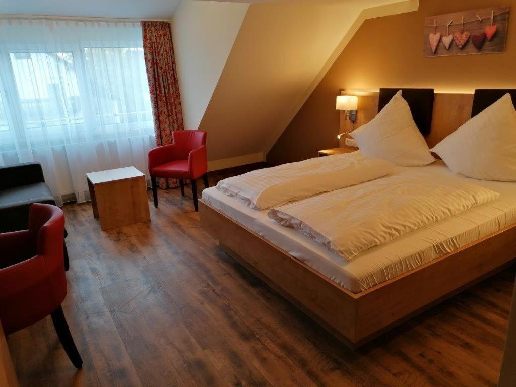 Landgasthof Niebler Adelsdorf Ngoại thất bức ảnh