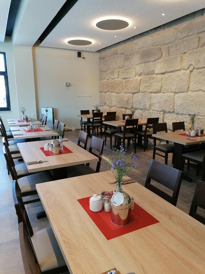 Landgasthof Niebler Adelsdorf Ngoại thất bức ảnh