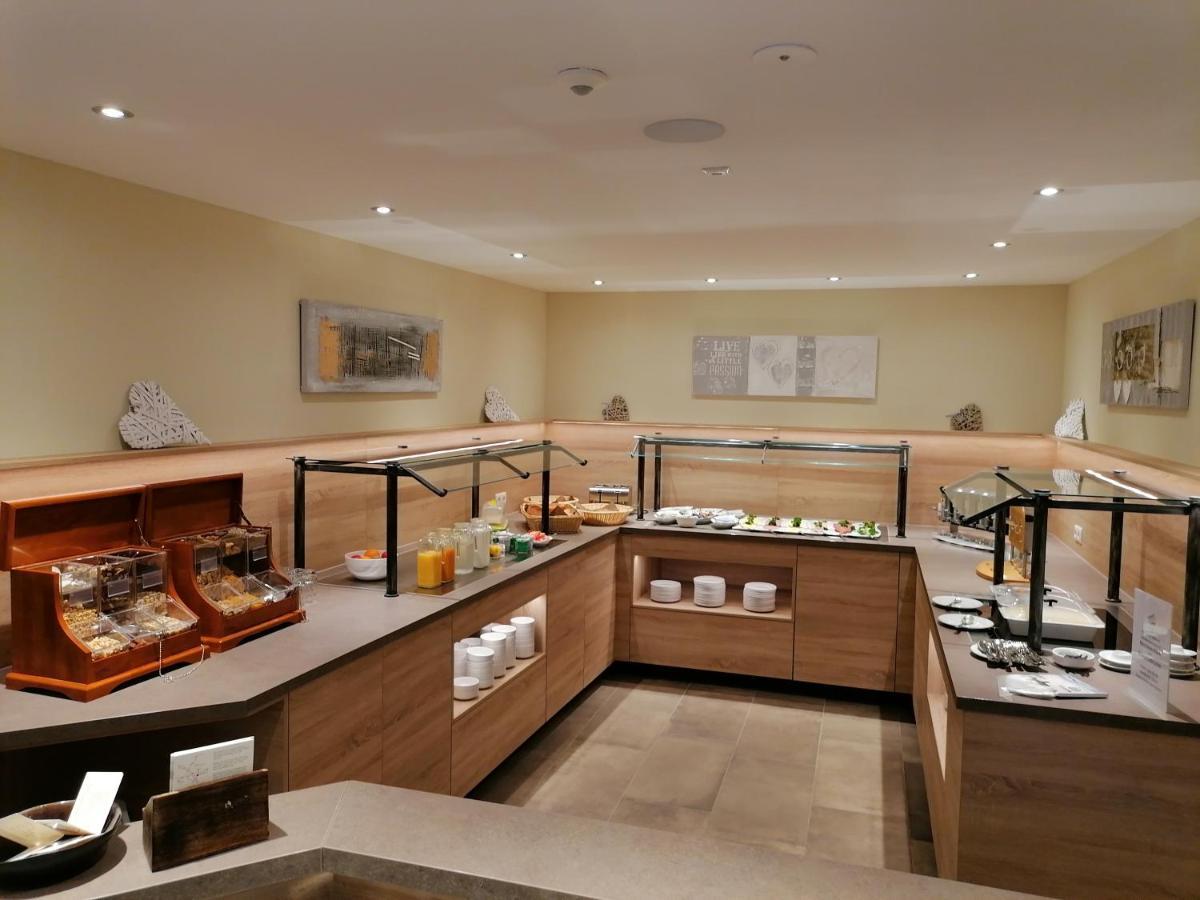 Landgasthof Niebler Adelsdorf Ngoại thất bức ảnh