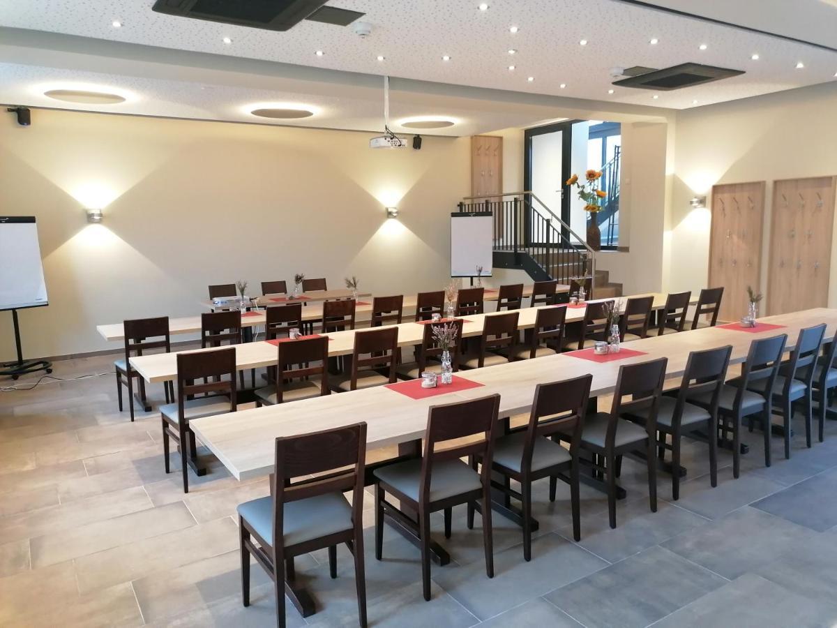 Landgasthof Niebler Adelsdorf Ngoại thất bức ảnh