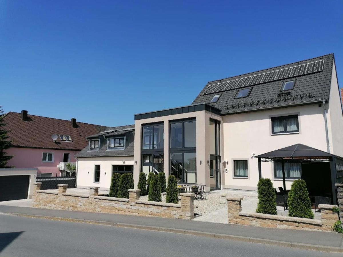 Landgasthof Niebler Adelsdorf Ngoại thất bức ảnh